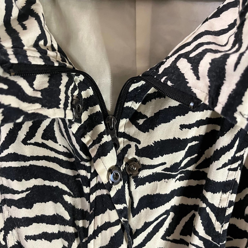 Puli SZ L Zebra Print Jacket Full Zip Rolled Collar Lightweight Snap Button - Picture 4 of 7